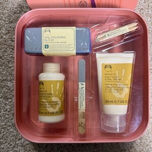 Vintage The Body Shop New in Tin Almond Oil Nail Set‎ Kit Gift Box